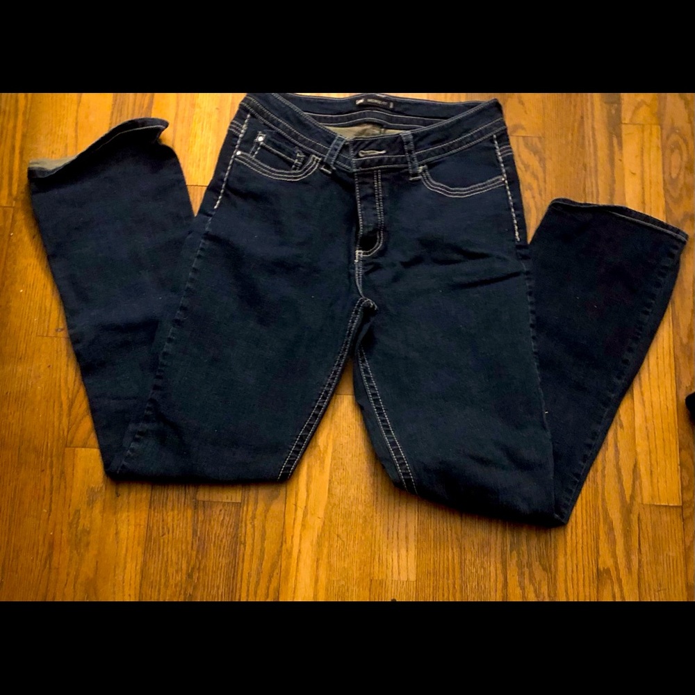 Lee mid-rise fit jeans size 12 long.
